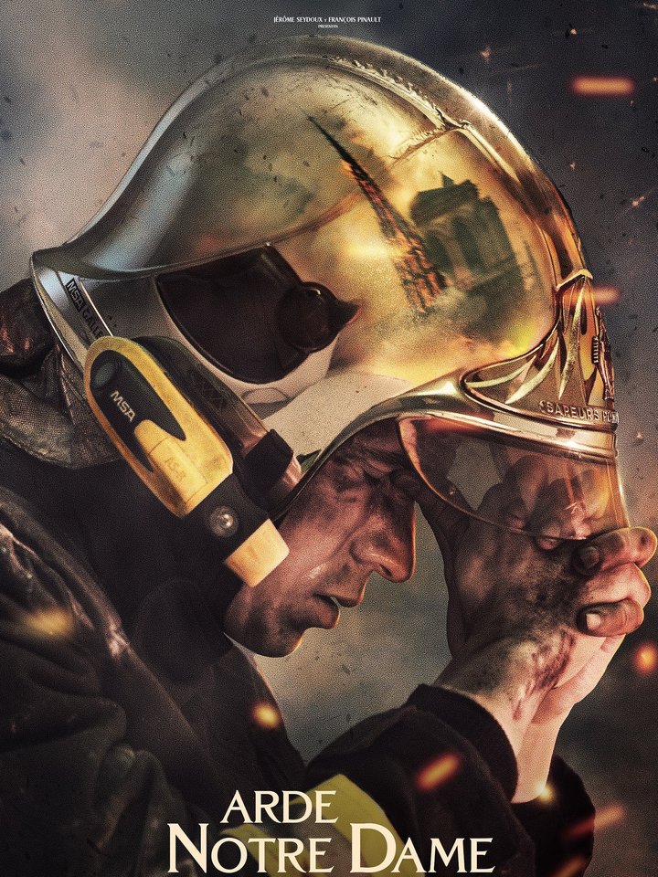 Arde Notre Dame