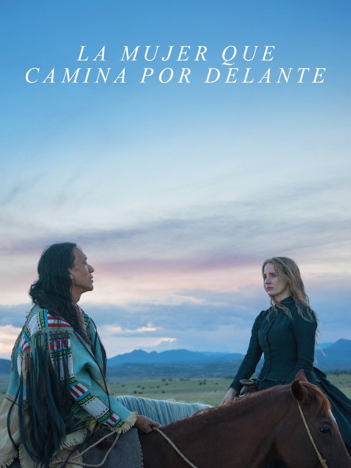 La mujer que camina delante